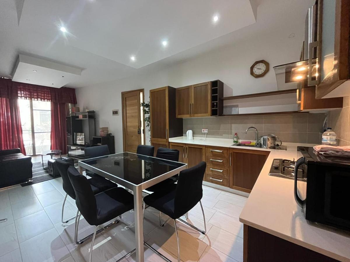 City Center Properties - Modern Two Bedroom Apartment With A Hot Tub And Amazing Location 圣保罗湾城 外观 照片